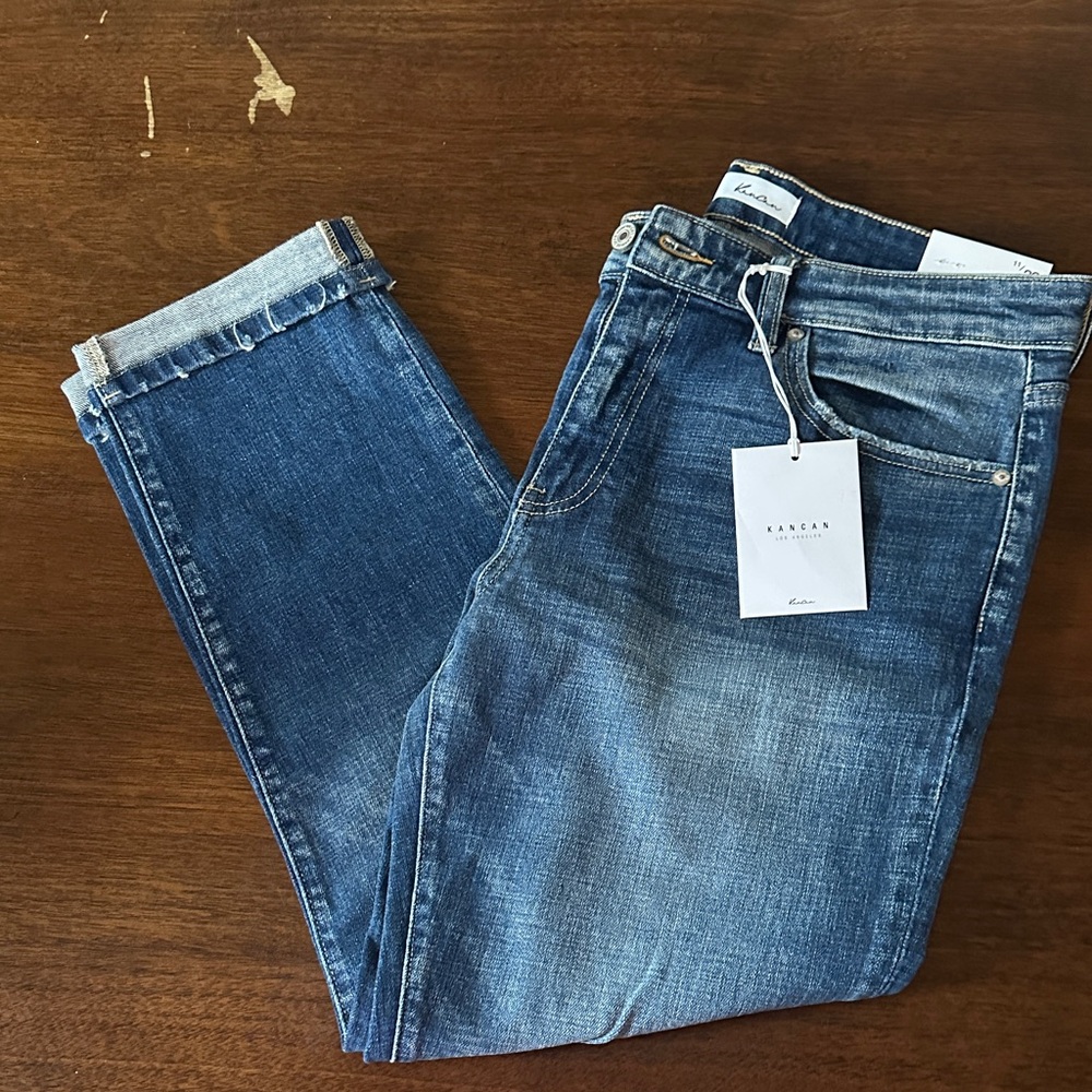 NWT KanCan women’s jeans cuffed size 11